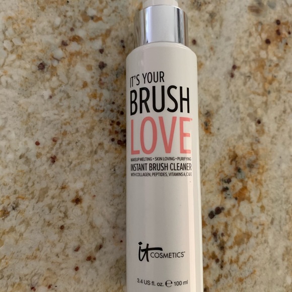 It cosmetics brush love - Picture 1 of 2